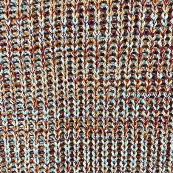 Stitches & Stripes / Stitch Fix Knit Scarf 72”x16” Pink/Rust/Gray Fringed NWT - Picture 3 of 6